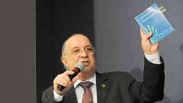 Vannuchi: Ultradireita Ataca a Democracia por Dentro